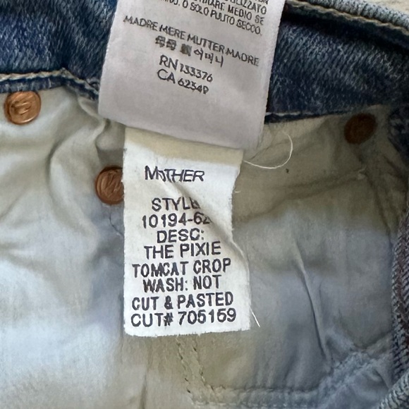 Mother The Pixie Tomcat Crop Jean in Not Cut & Pasted - Picture 12 of 13